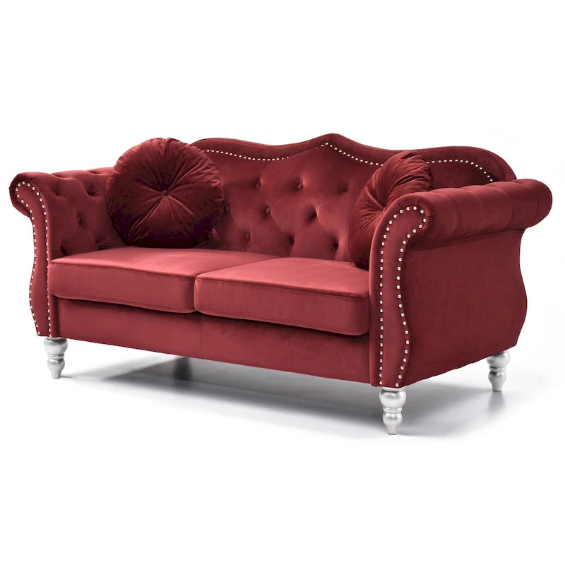 Causeuse en velours de 173 cm (coussins décoratifs inclus) — 173 cm (L) x 89 cm (l) x 86 cm (H)