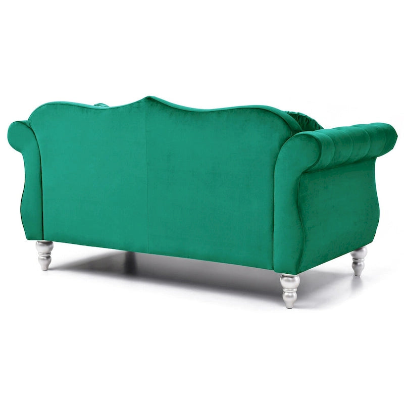 Causeuse en velours de 173 cm (coussins décoratifs inclus) — 173 cm (L) x 89 cm (l) x 86 cm (H)
