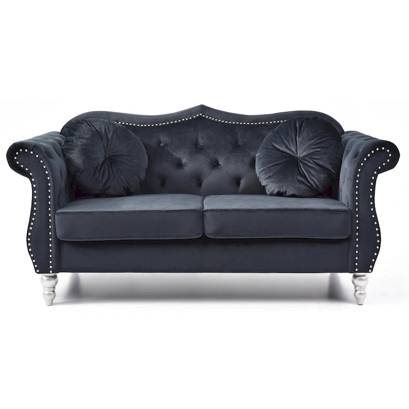 Causeuse en velours de 173 cm (coussins décoratifs inclus) — 173 cm (L) x 89 cm (l) x 86 cm (H)