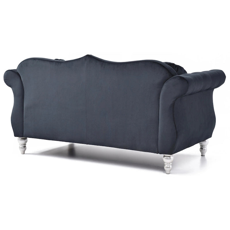 Causeuse en velours de 173 cm (coussins décoratifs inclus) — 173 cm (L) x 89 cm (l) x 86 cm (H)
