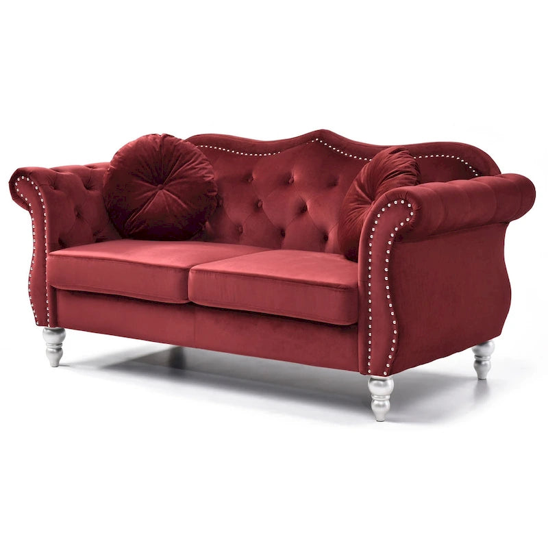 Causeuse en velours de 173 cm (coussins décoratifs inclus) — 173 cm (L) x 89 cm (l) x 86 cm (H)