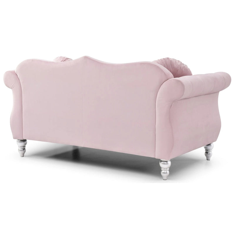 Causeuse en velours de 173 cm (coussins décoratifs inclus) — 173 cm (L) x 89 cm (l) x 86 cm (H)
