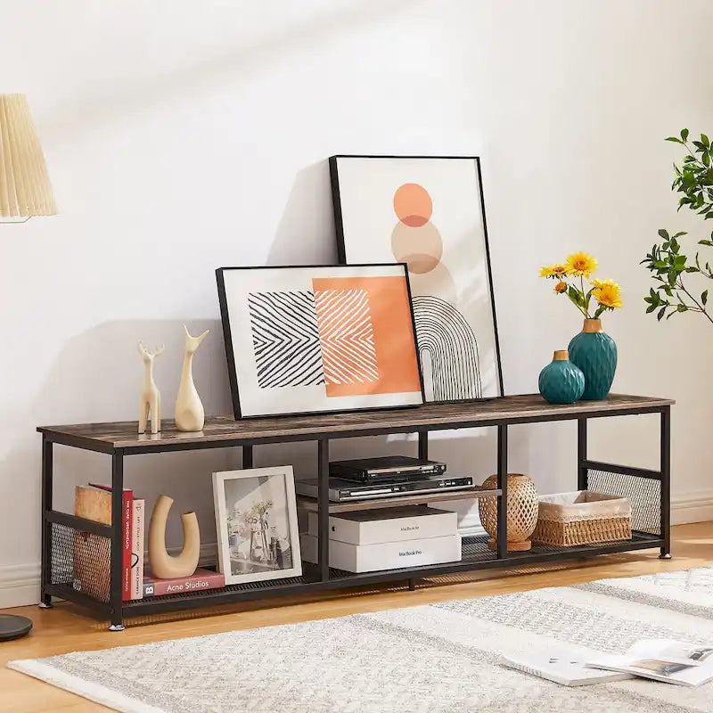 Meuble TV — Meuble TV/console multimédia de style industriel avec espace de rangement et étagères grillagées — Convient au salon ou à la chambre — Marron
