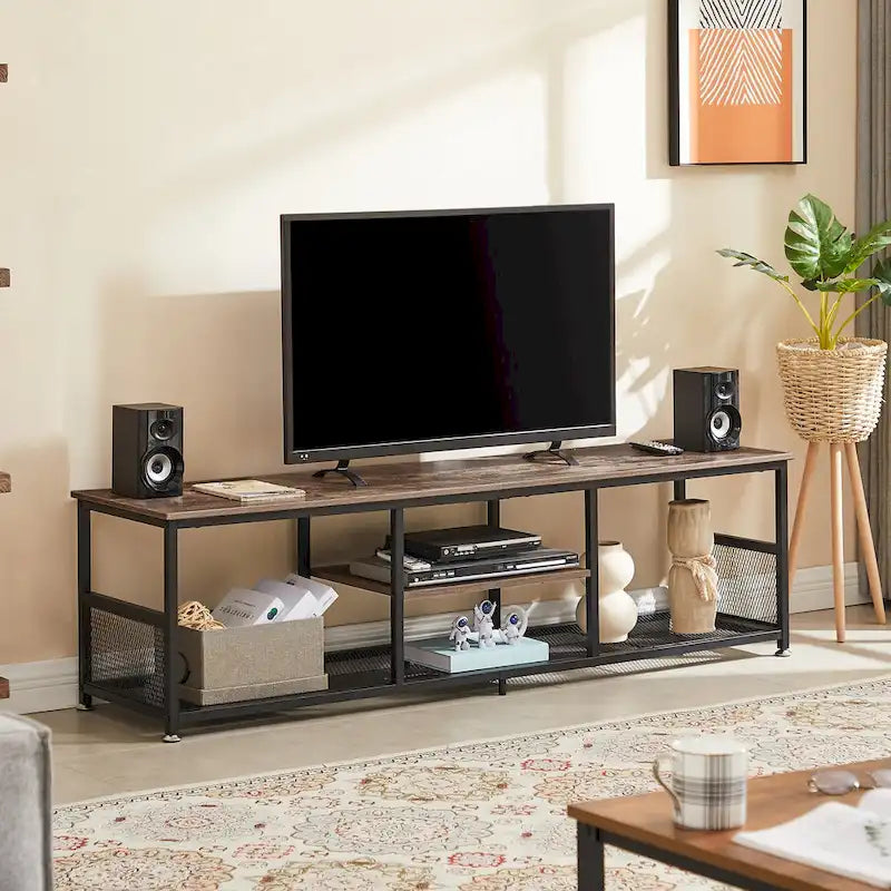 Meuble TV — Meuble TV/console multimédia de style industriel avec espace de rangement et étagères grillagées — Convient au salon ou à la chambre — Marron